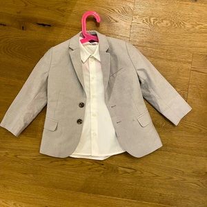 Zara Boys size 4 Light grey suit,matching pants and white dress shirt.